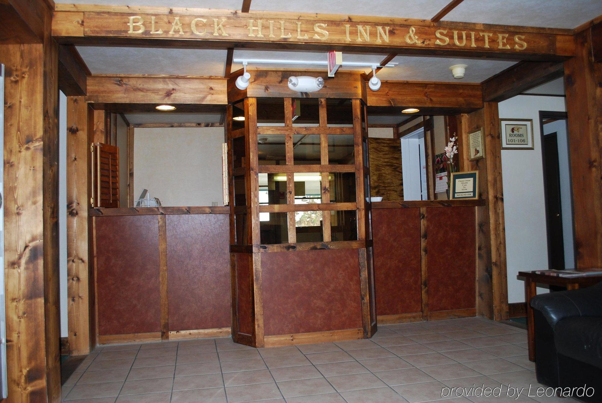 Black Hills Inn & Suites Дедууд Интериор снимка